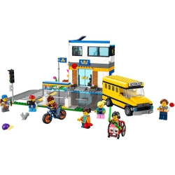 Lego City Dzień w szkole 60329