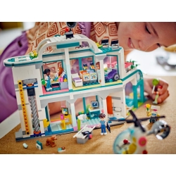 Lego Friends Szpital w mieście Heartlake 42621