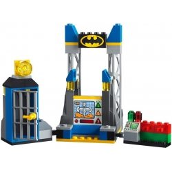 Lego Juniors Atak Jokera™ na jaskinię Batmana 10753