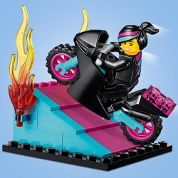 Lego Movie 2 Zestaw konstrukcyjny Lucy 70833