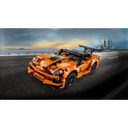 Lego Technic Chevrolet Corvette ZR1 42093